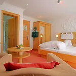 Hotel Samnaunerhof Vital-hotel 3*