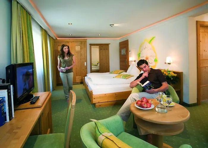 Samnaunerhof Vital-hotel 3* Замнаун