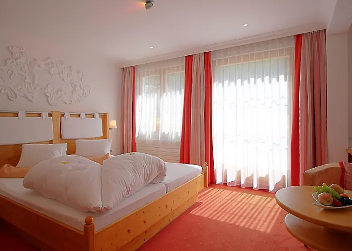 Samnaunerhof Vital-hotel Отель Замнаун