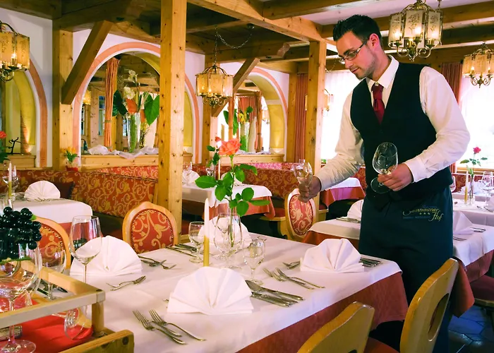 Отель Samnaunerhof Vital-hotel