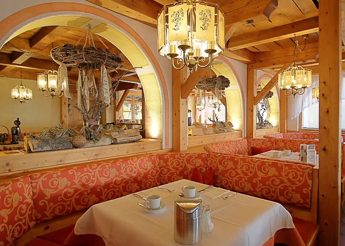 Samnaunerhof Vital-hotel Отель 3*