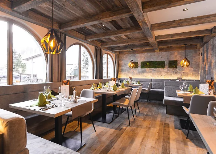 Samnaunerhof Vital-hotel Замнаун