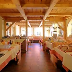 Samnaunerhof Vital-hotel Hotell