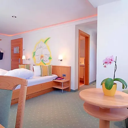Samnaunerhof Vital-hotel Hotel